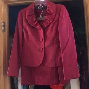 Kasper interview suit